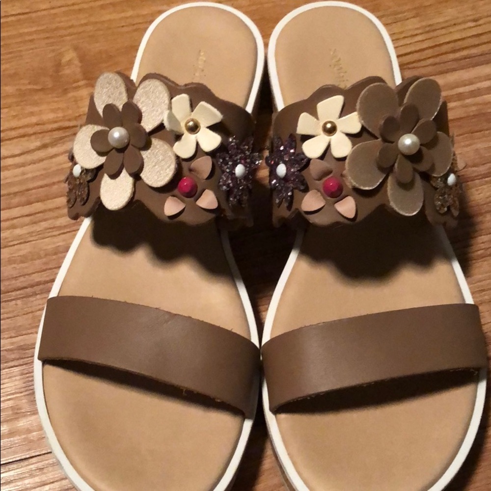 Sophia milano slip on sandals